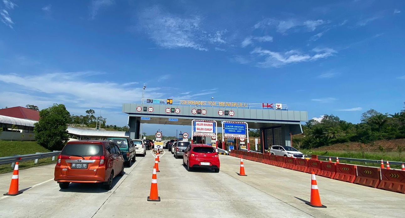Terjadi Lonjakan Trafic Selama Arus Mudik dan Balik Lebaran 2023 di Jalan Tol Trans Sumatera