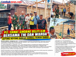 Plt. Camat Sindang Beliti Ilir Burhanudin,S.Sos.Bersama TNI dan Warga Gotong Royong Dirikan Kembali Rumah Ramidi